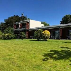 https://hotel-trecelin.inbrittany.com